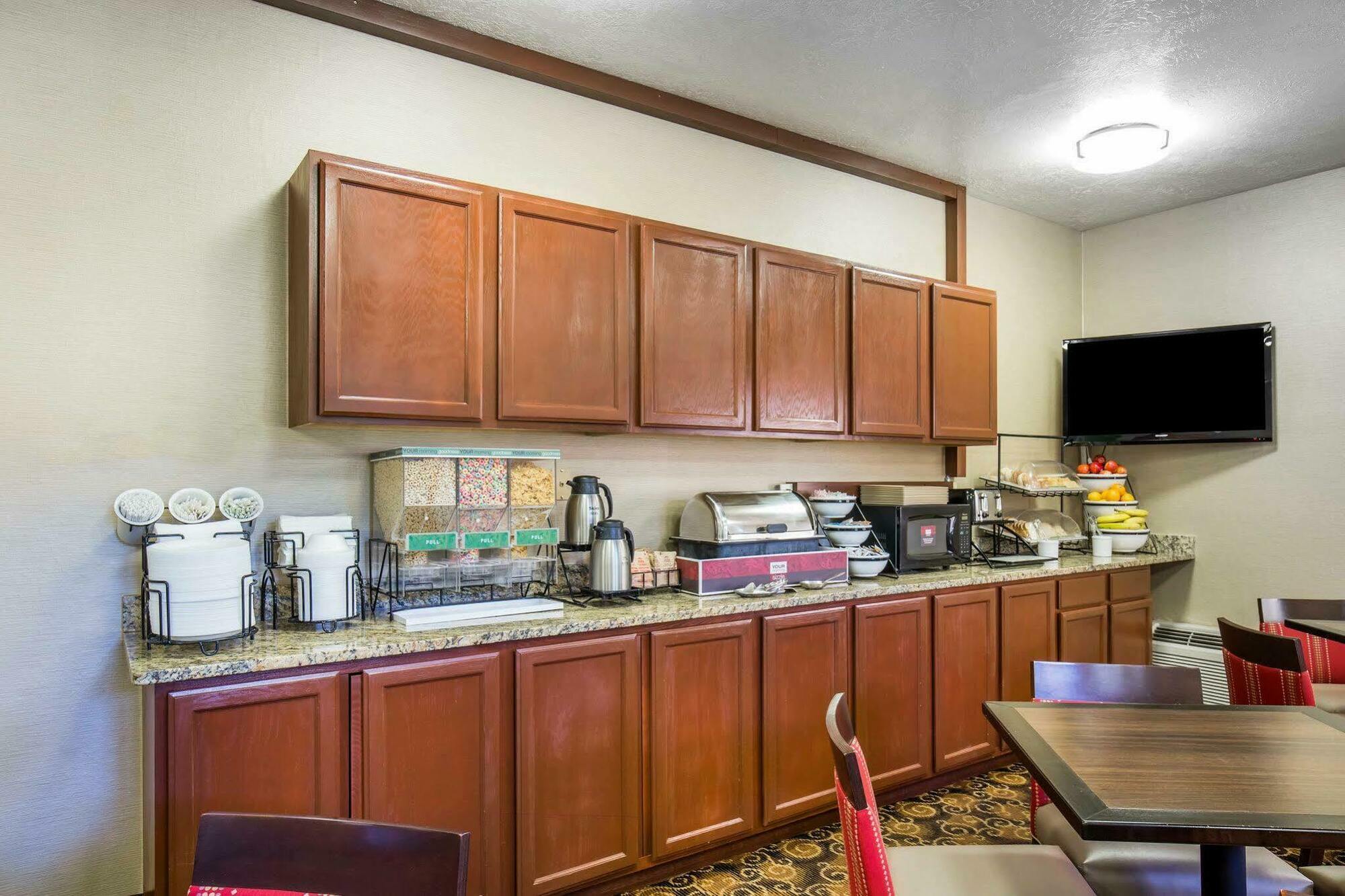 Comfort Inn Елко Екстериор снимка